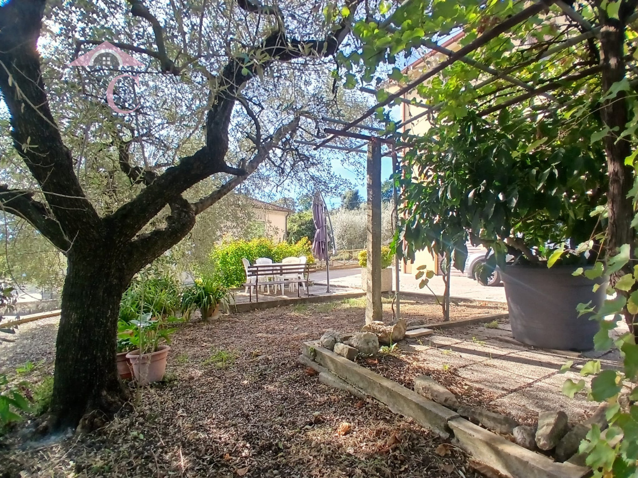 999__primo_piano_con_giardino___17_wmk_0.jpg